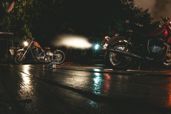 Motorcycling and the Weather: How to Plan Smart, Ride Dry and Keep Your Flow
