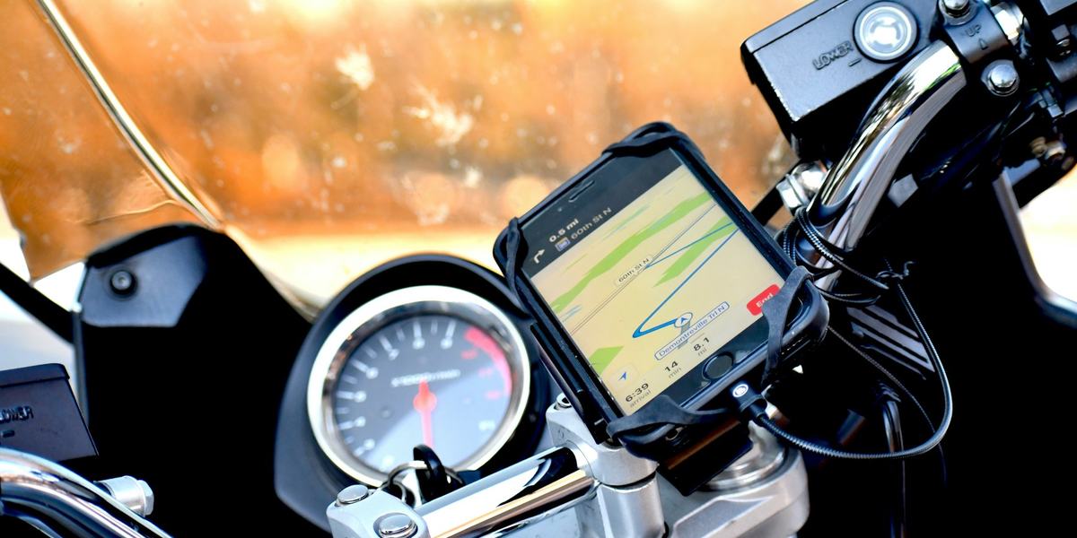 Why There Still Isn’t a True All-in-One Motorcycle App (And Why It’s Even More Frustrating in Europe)