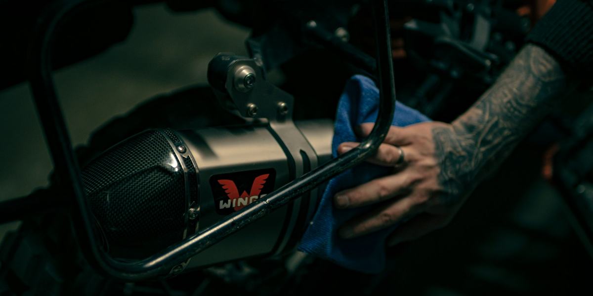 Motor wassen en beschermen: hoe je roest en corrosie voorkomt, vooral in winter en aan zee