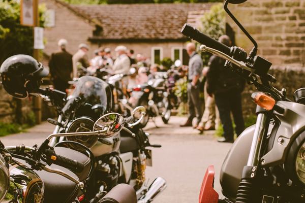 Organizing Group Rides: Route Planning, Communication, and Safety So Everything Runs Smoothly