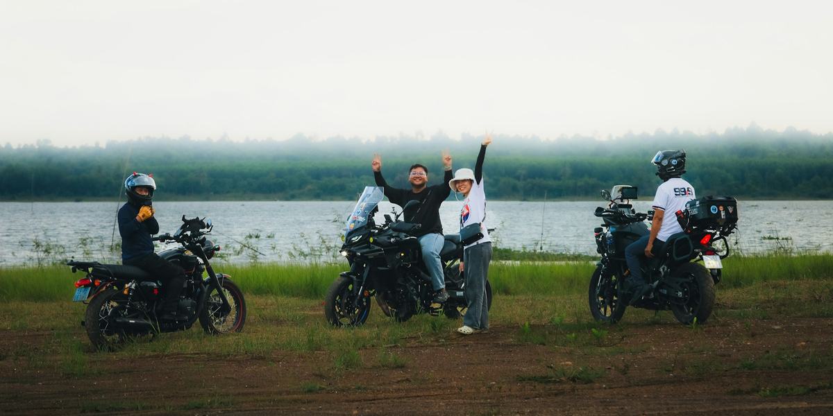 Solo Motorcycling vs Riding Together: What Suits You and Why
